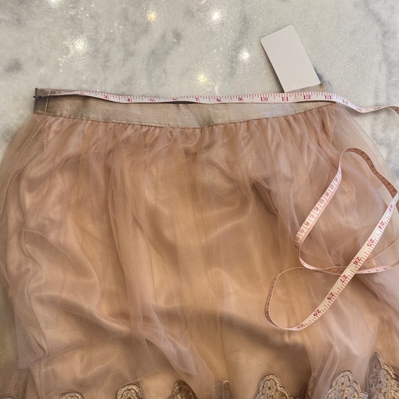 Gold lace and tulle maxi skirt women’s size medium - Picture 11 of 12